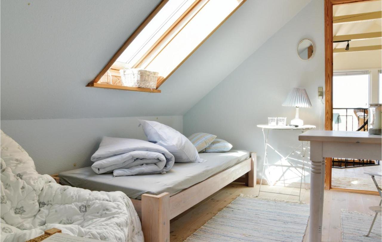 2 Bedroom Amazing Home In Lemvig Norby  Экстерьер фото