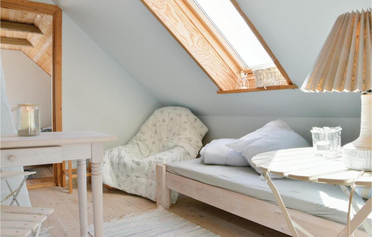 2 Bedroom Amazing Home In Lemvig Norby  Экстерьер фото